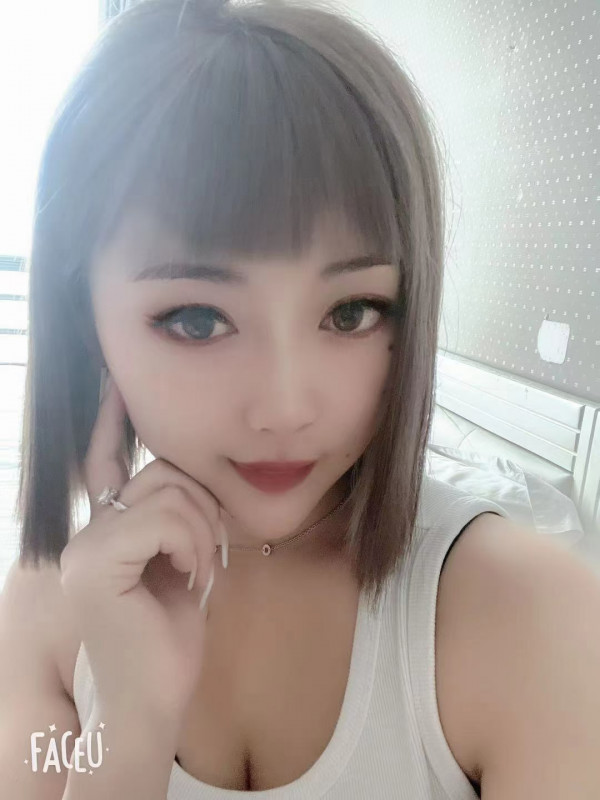 万达附近小美女